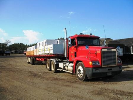Spread Tandem Flat Bed Day Cab